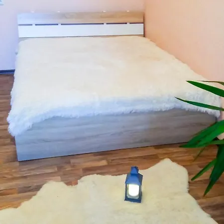Апартаменти City Center Aparts On Dvoranskaya *